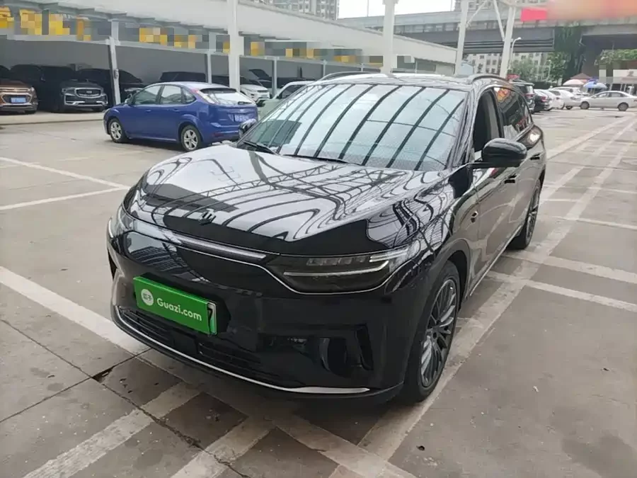 Leapmotor C11