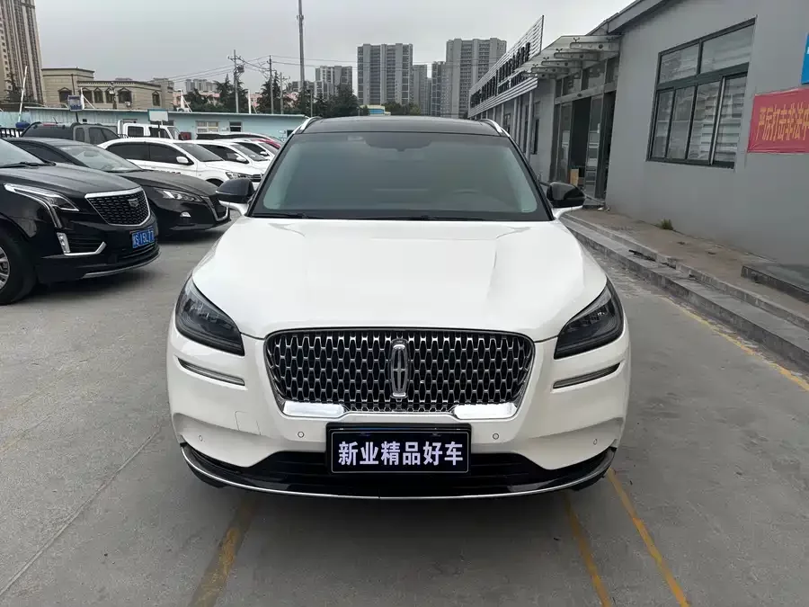 Lincoln Adventurer