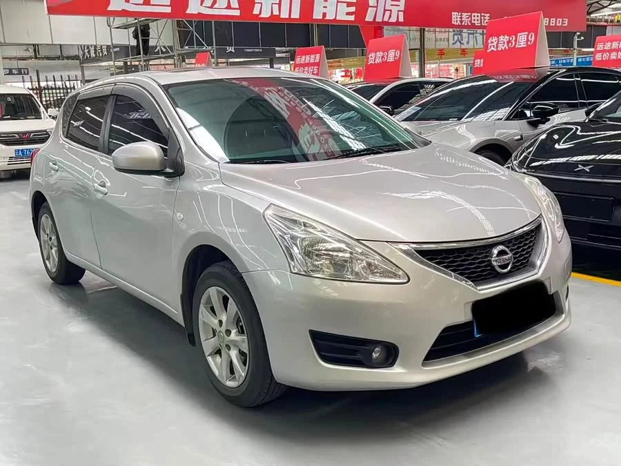 Nissan Tiida