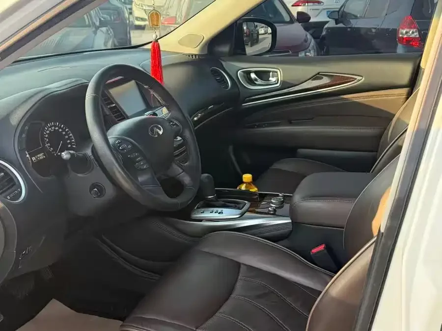 Infiniti JX