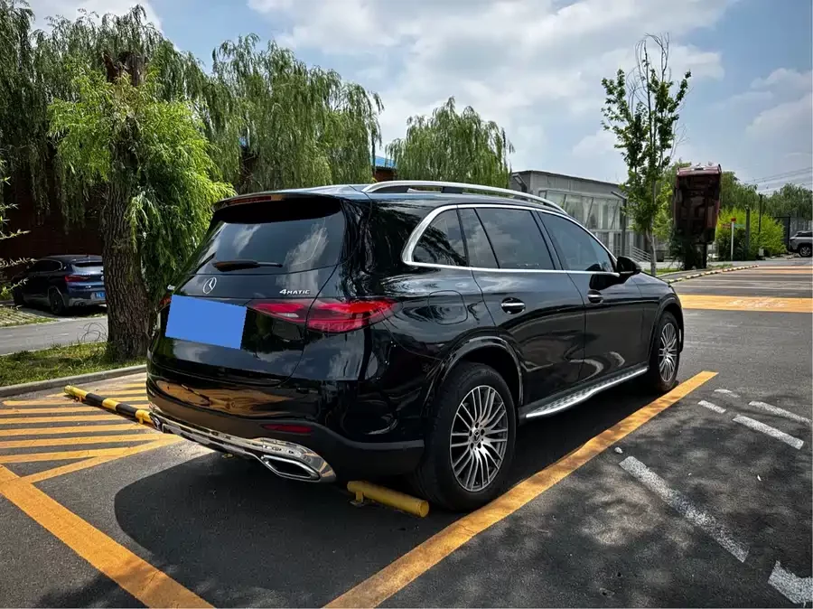 Mercedes Benz GLC
