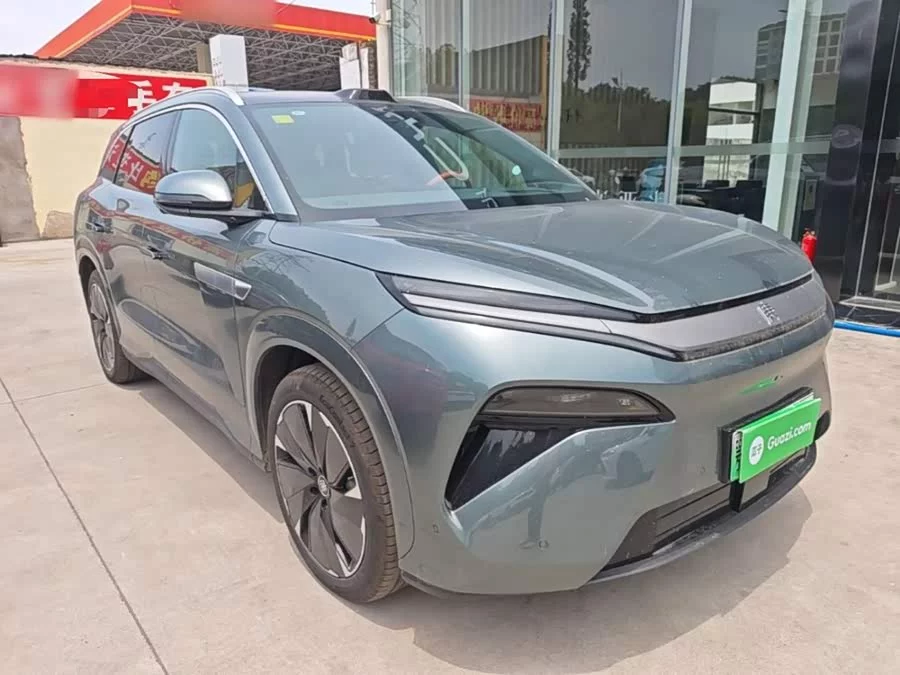 BYD Tang L