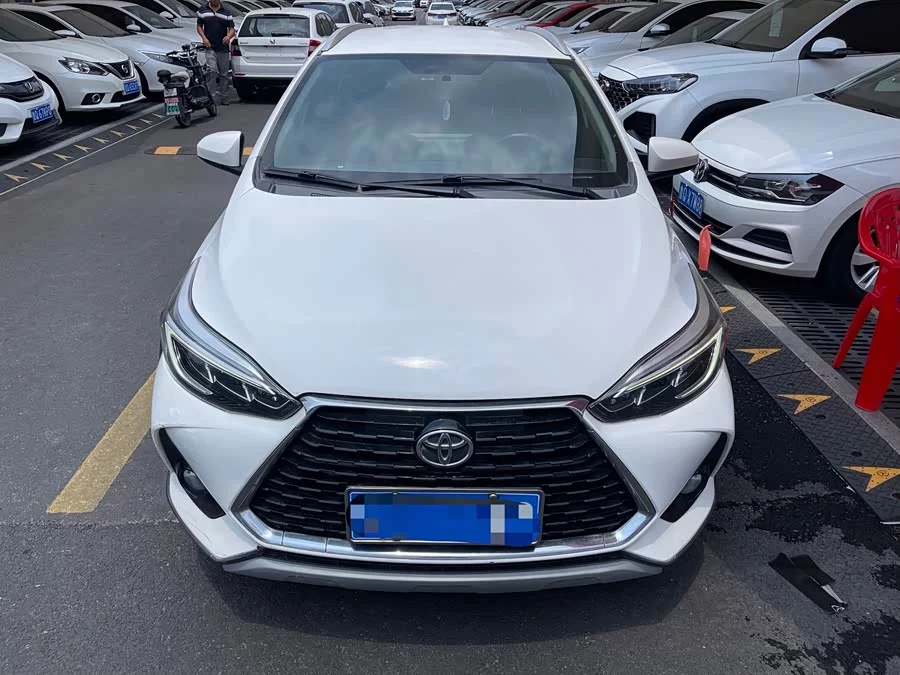 Toyota YARiS L