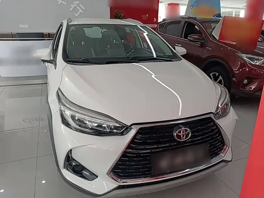 Toyota YARiS L