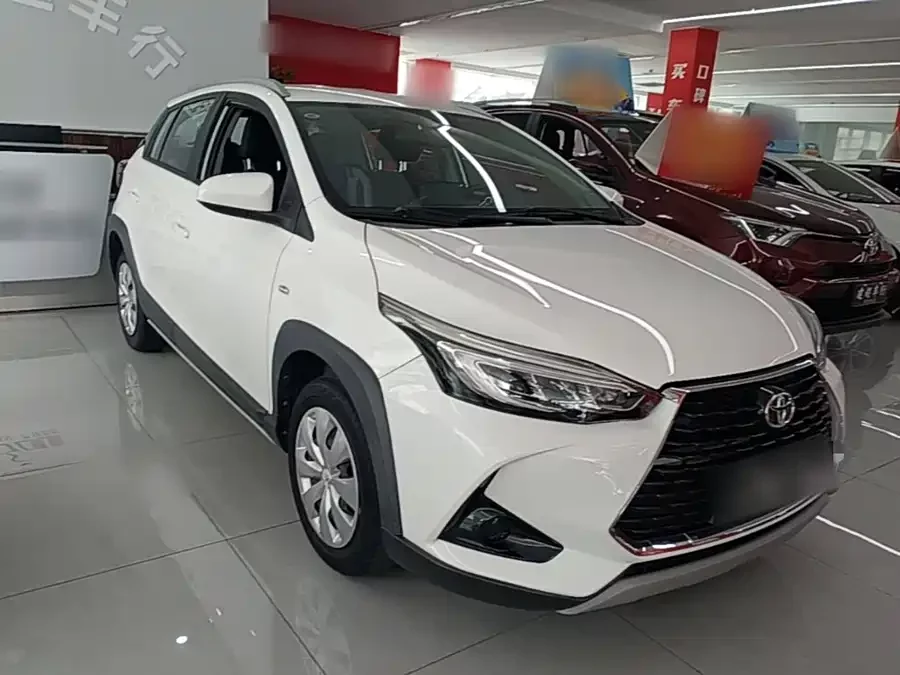 Toyota YARiS L