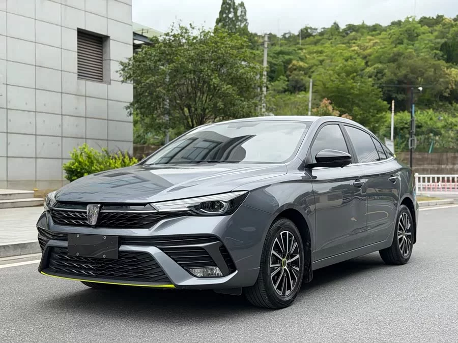 Roewe i5