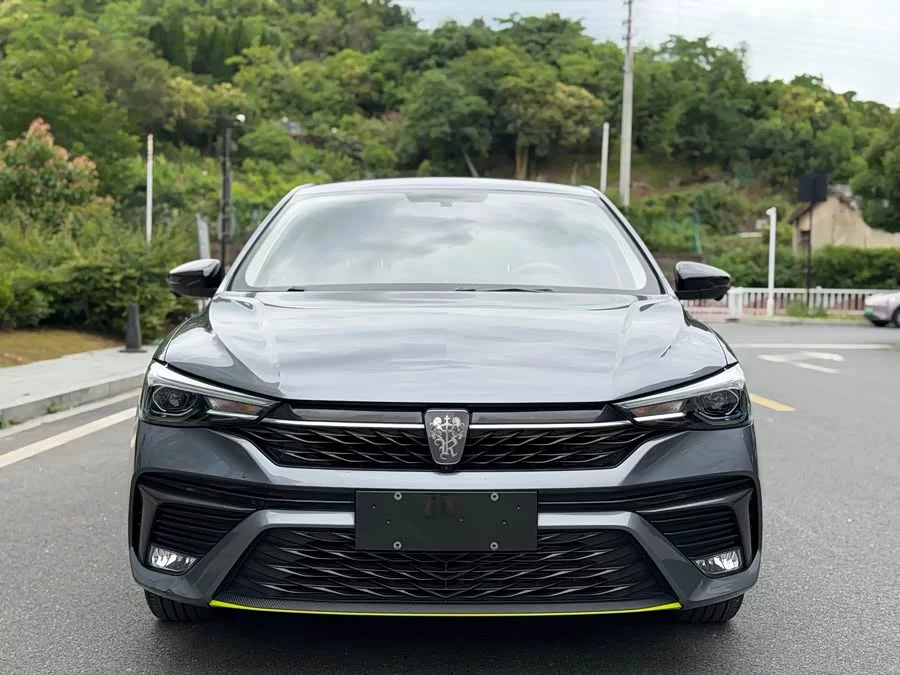 Roewe i5