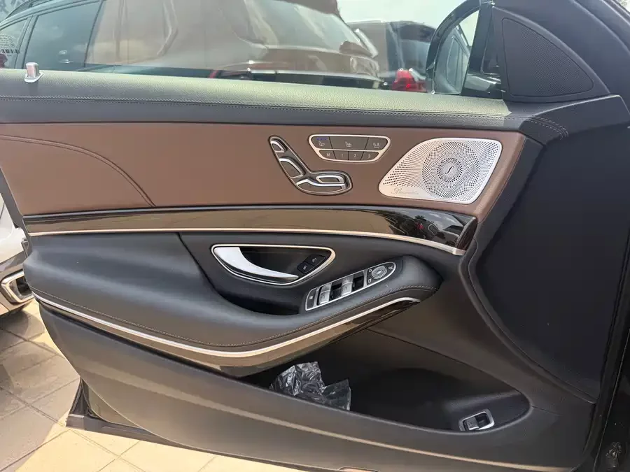 Mercedes Benz Maybach S-Class