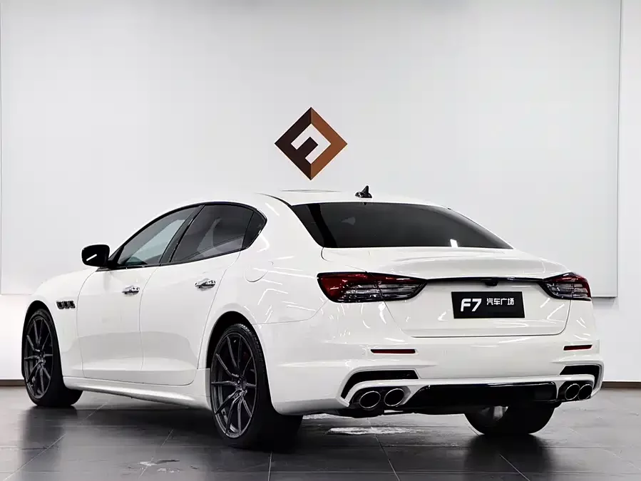 Maserati President