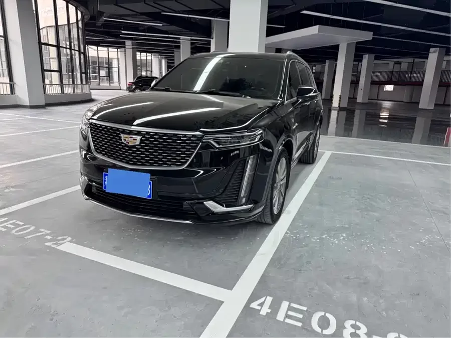 Cadillac XT6