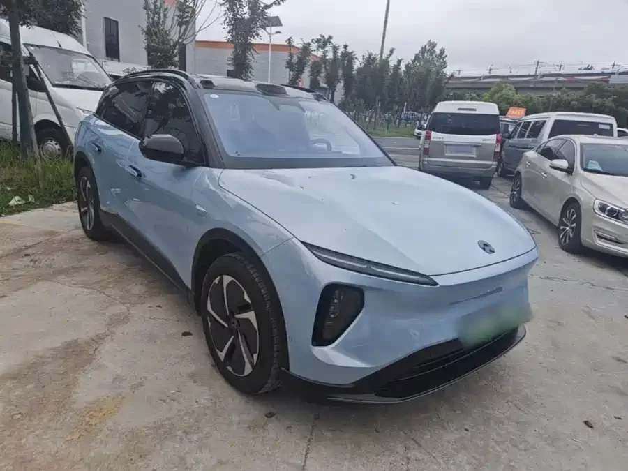 NIO ES6