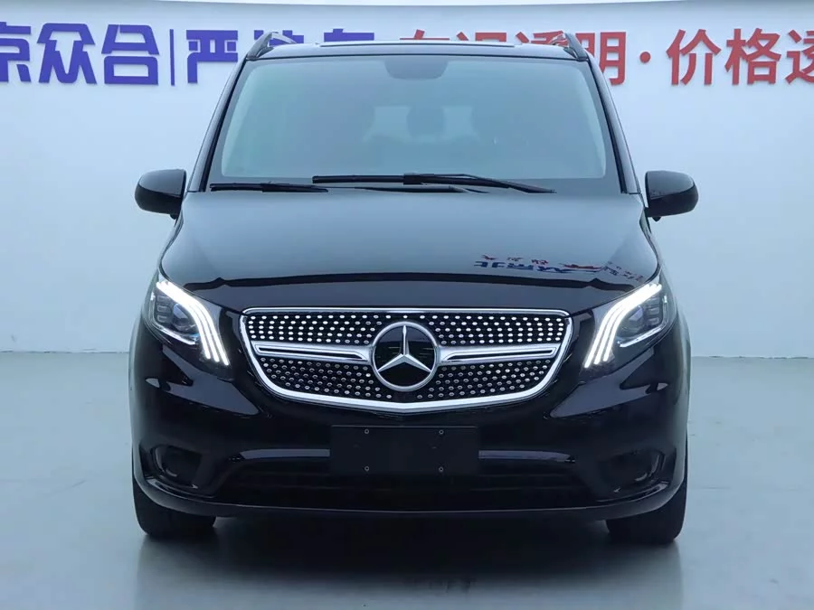 Mercedes Benz Vito