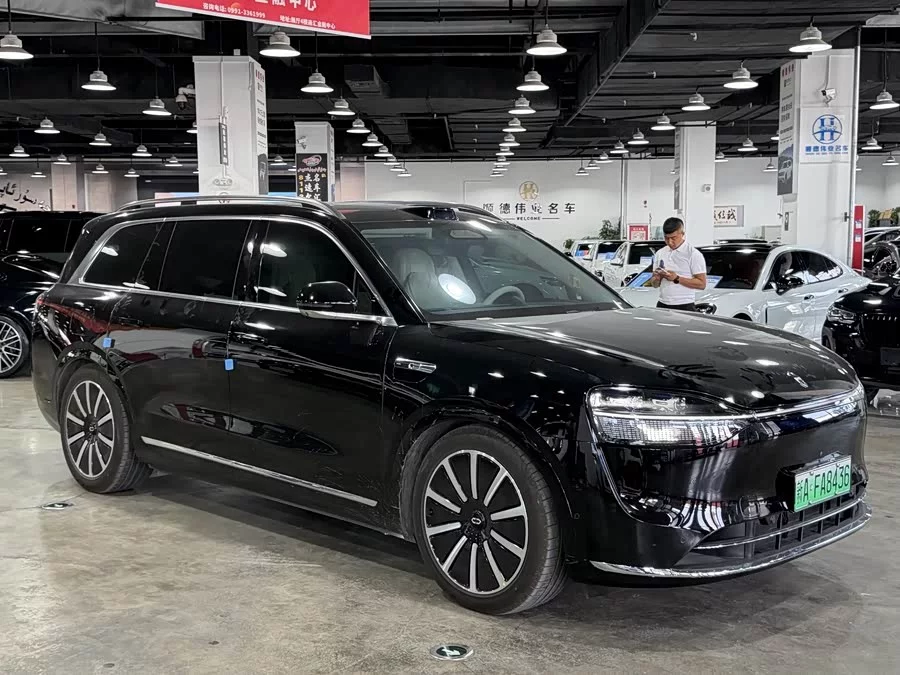 AITO Wenjie M9