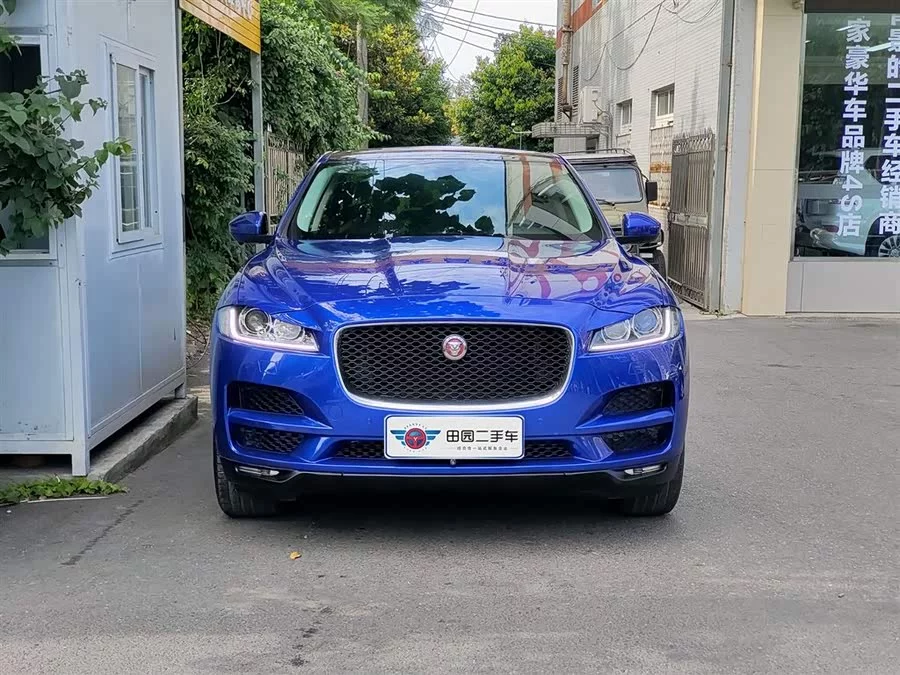 Jaguar F-PACE