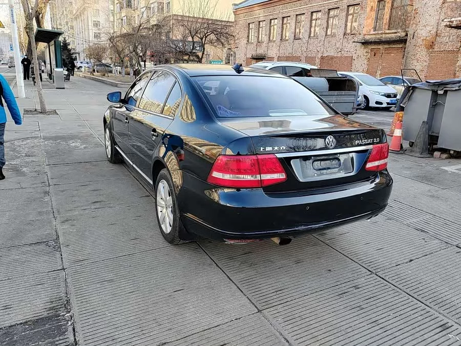 Volkswagen Passat Lingyu