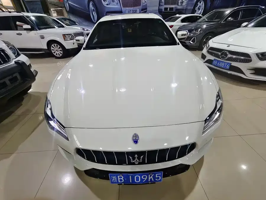 Maserati President