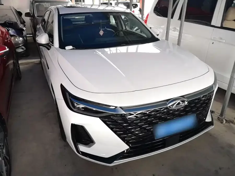 Chery Arrizo 8