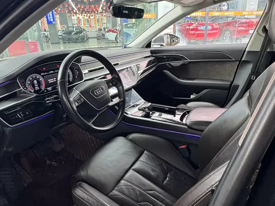 Audi A8