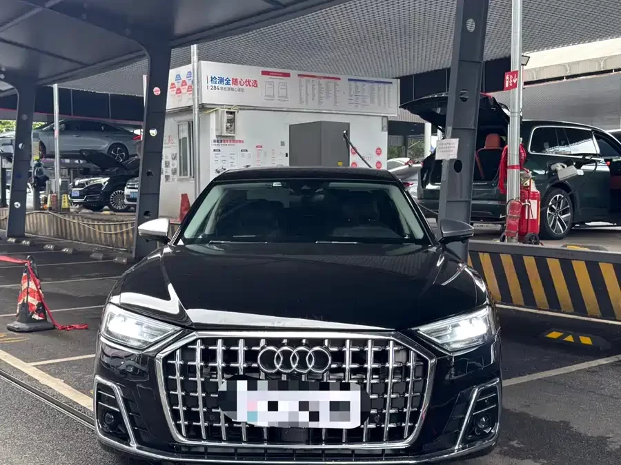 Audi A8