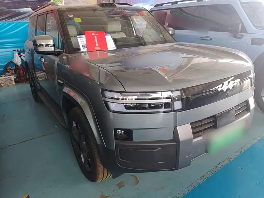 BYD Leopard Titanium 7