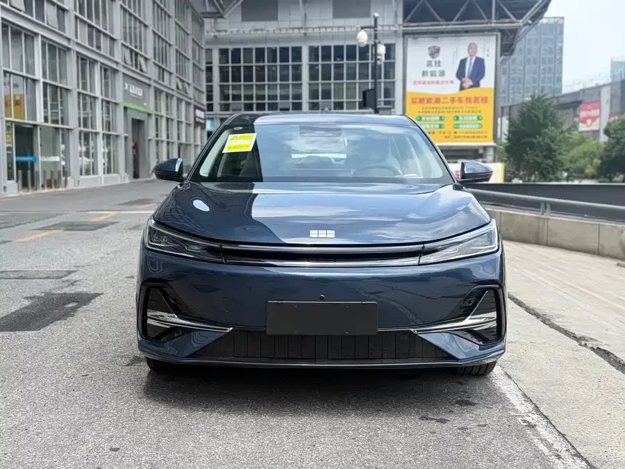 Geely Galaxy A7 EM