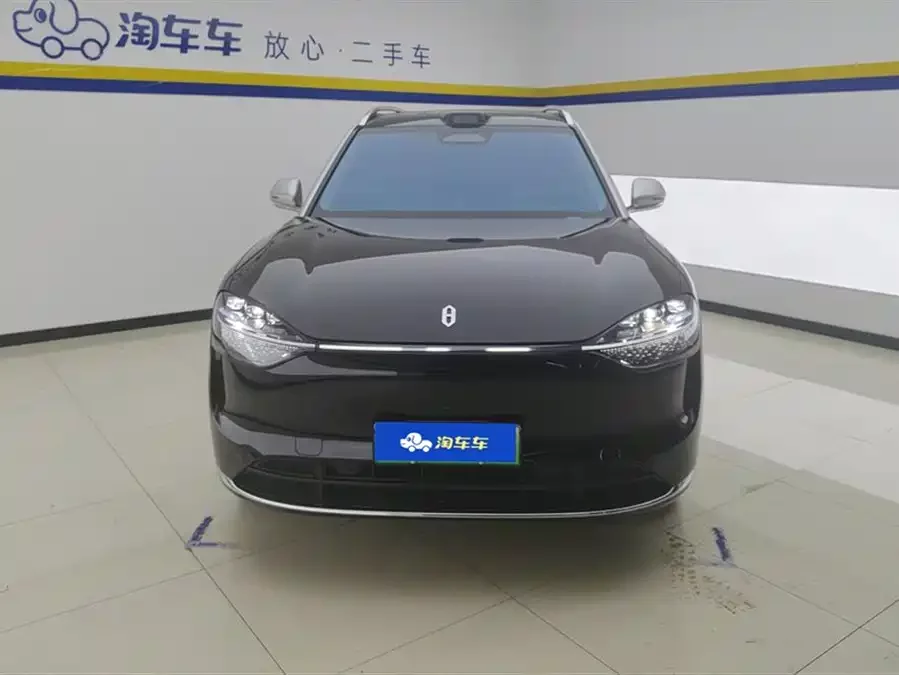 AITO Wenjie M9