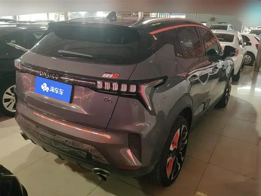 Lynk & Co 06