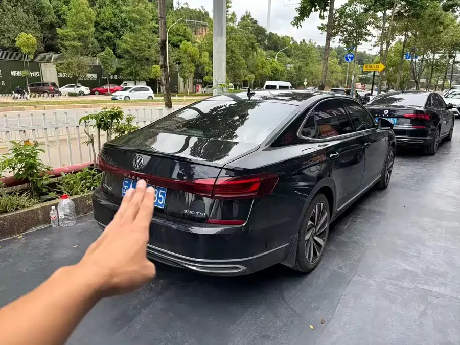 Volkswagen Passat