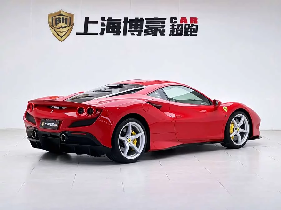 Ferrari F8