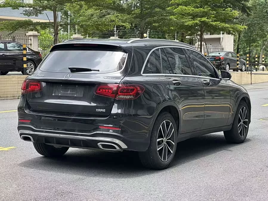 Mercedes Benz GLC