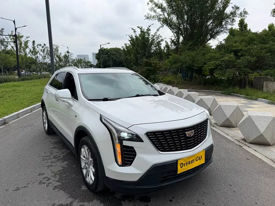 Cadillac XT4