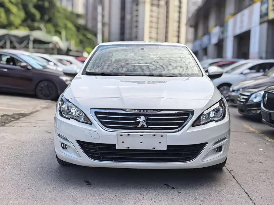 Peugeot 408