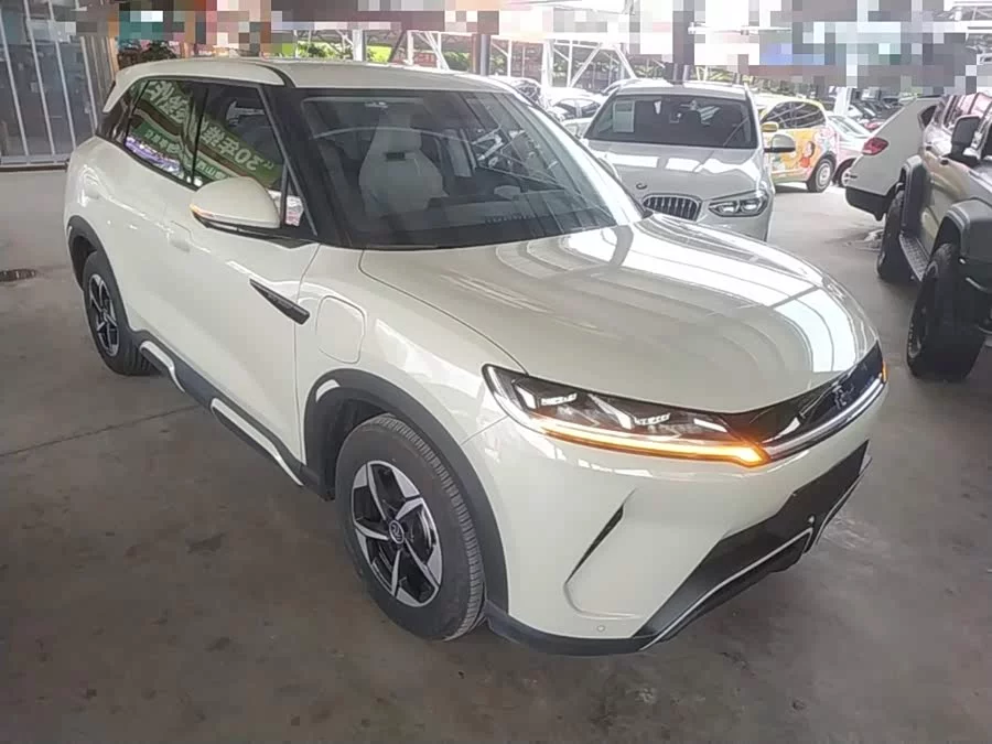 BYD Yuan UP