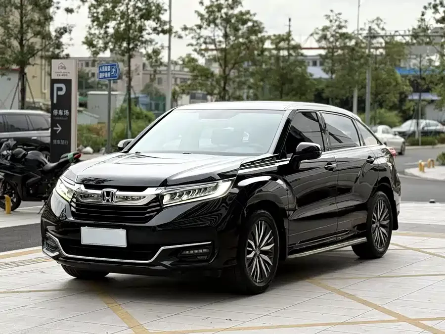 Honda Crown Road