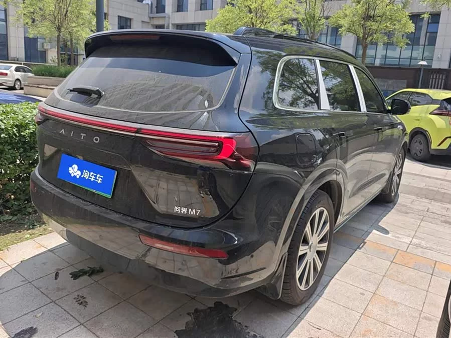 AITO Wenjie M7