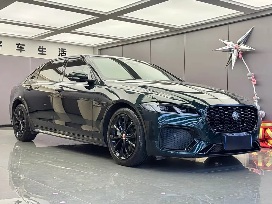 Jaguar XFL