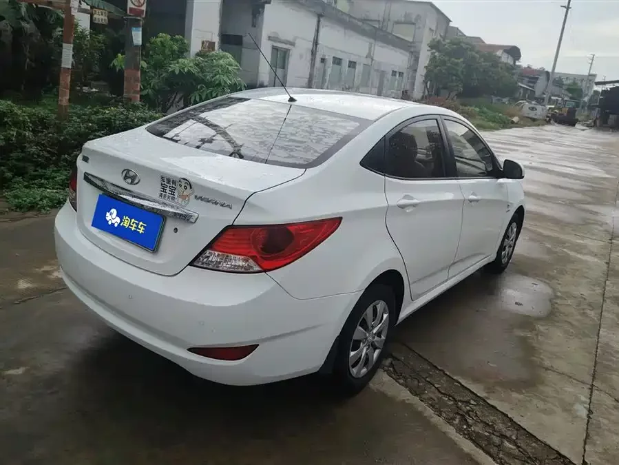 Hyundai Rena