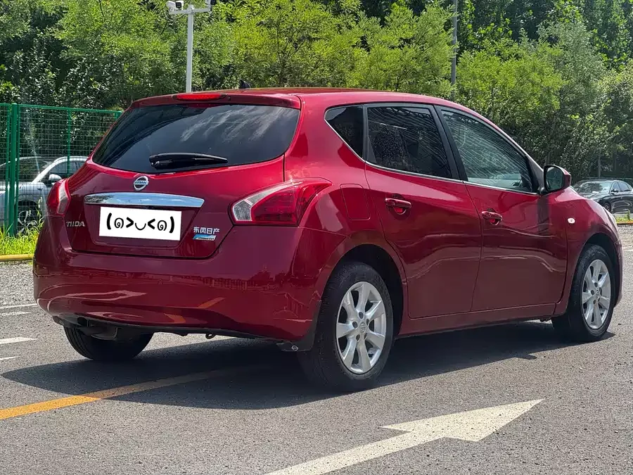 Nissan Tiida