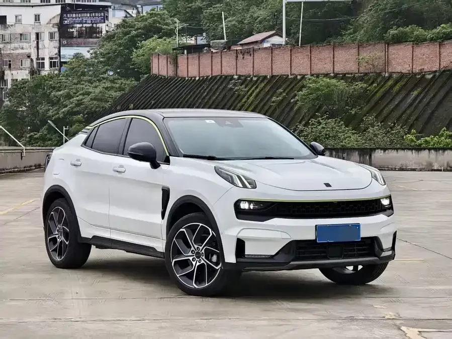 Lynk & Co 05