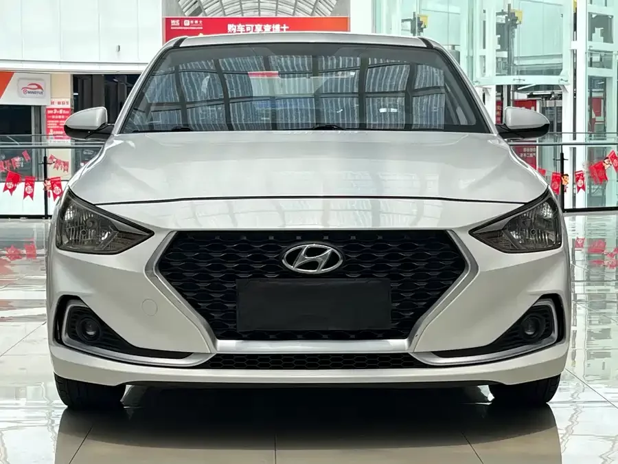 Hyundai Elantra / Celesta