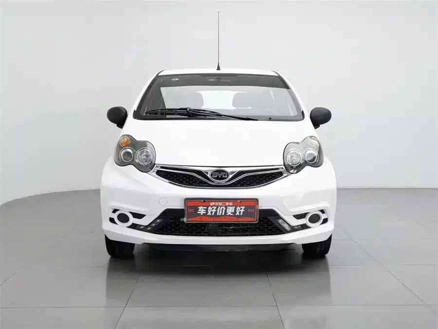 BYD F0