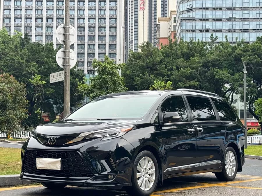 Toyota SIENNA