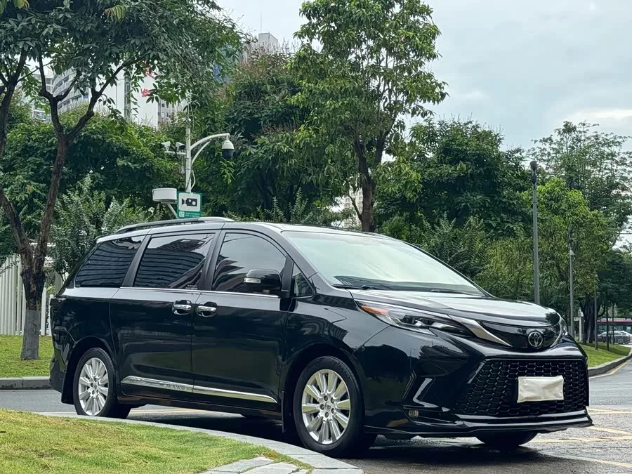 Toyota SIENNA