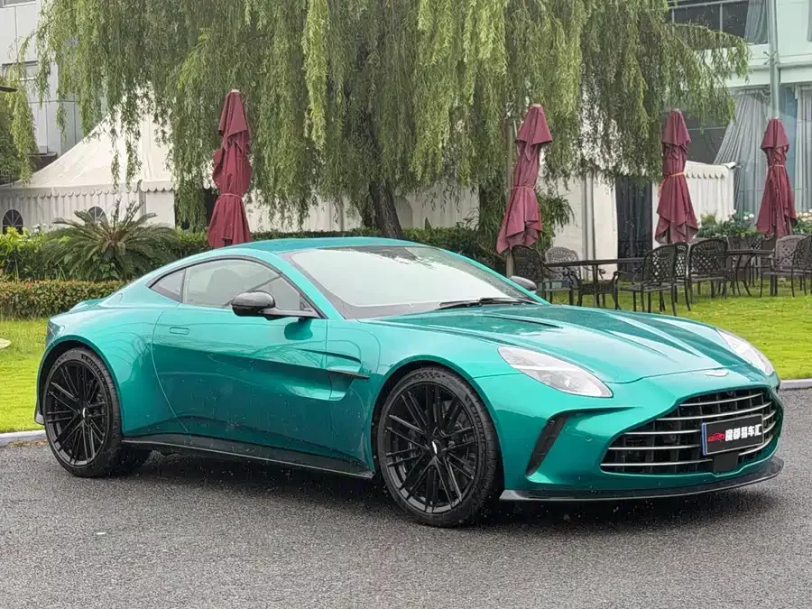 Aston Martin V8 Vantage
