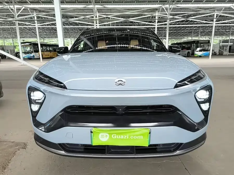 NIO ES6