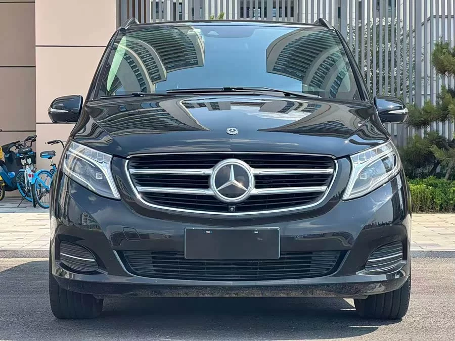 Mercedes Benz Class V