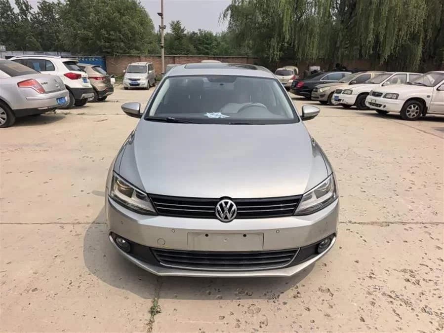 Volkswagen Sagitar
