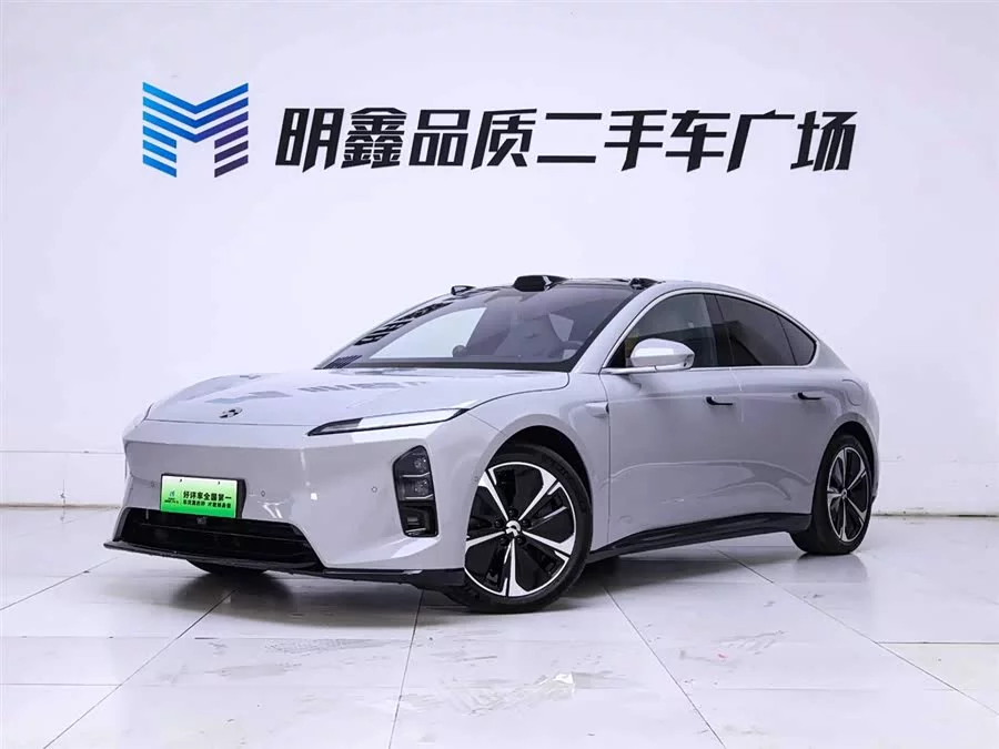 NIO ET5