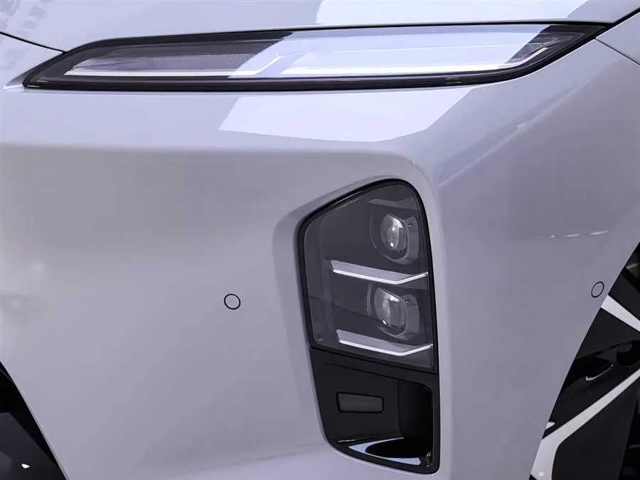 NIO ET5