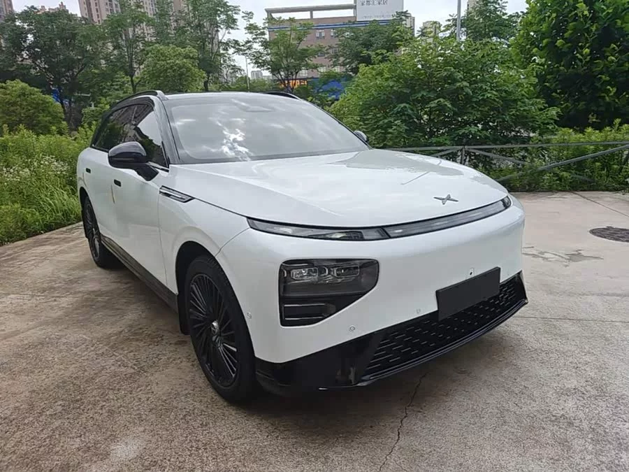 Xpeng G9